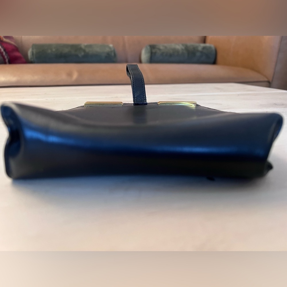 Gucci Black Leather Evening Bag with Gold Hardware and Wrist Strap AUTHENTIC - Picture 5 of 9